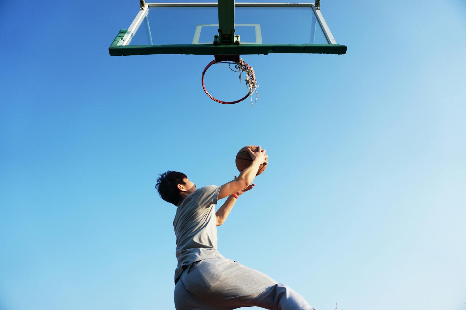汇盈彩票 — 大乐透赛场扣篮瞬间